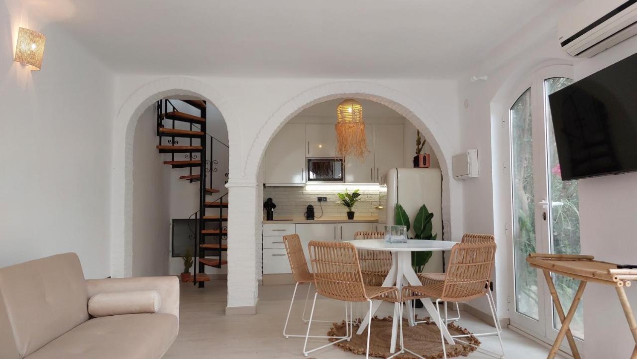 נרחה New Boho Home With Balcony, Private Garden And Communal Pool מראה חיצוני תמונה